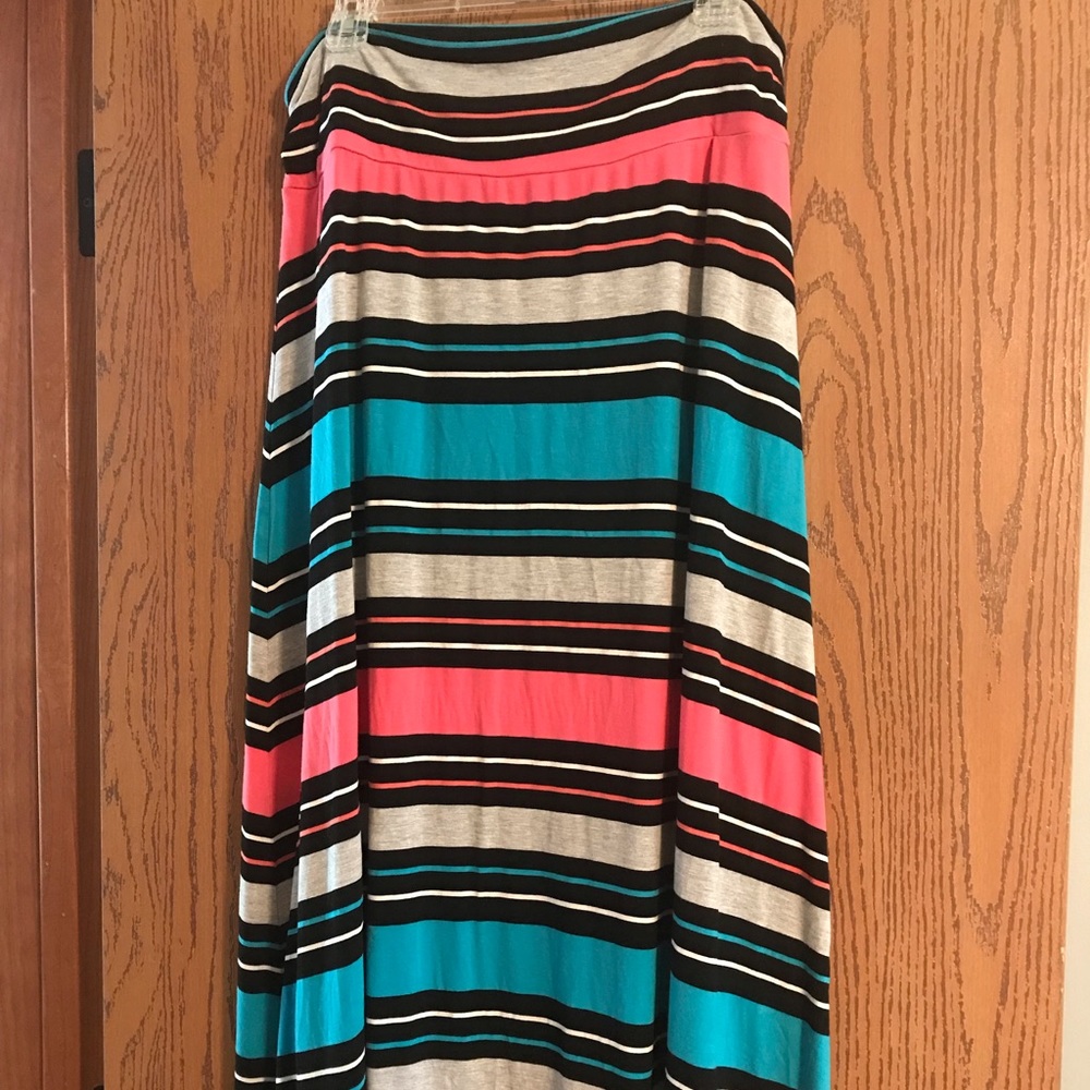 Merona maxi skirt size Large.